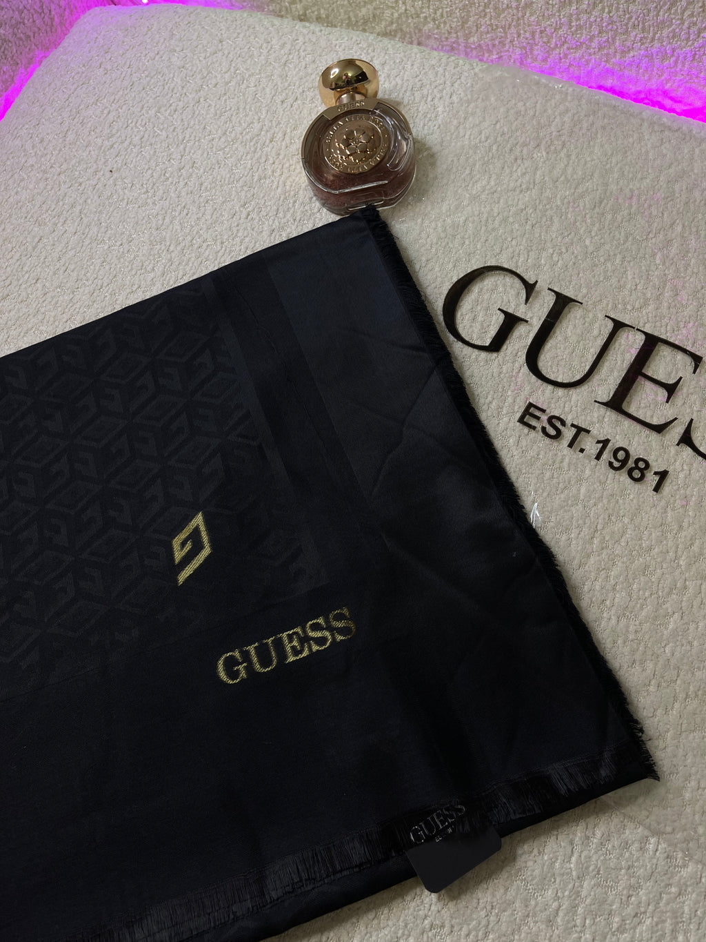Étole Guess Noir