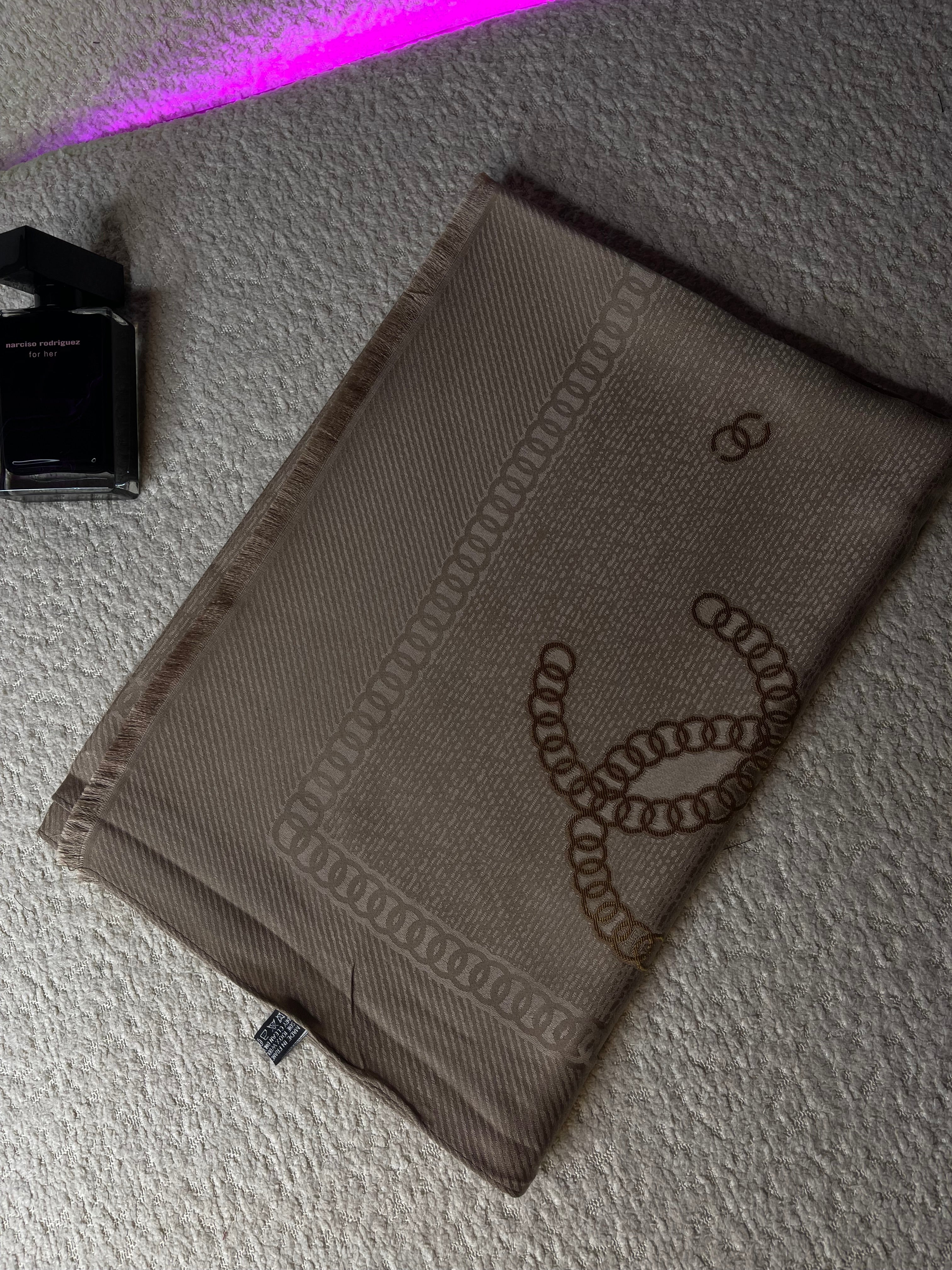 Étole Chanel Soie camel